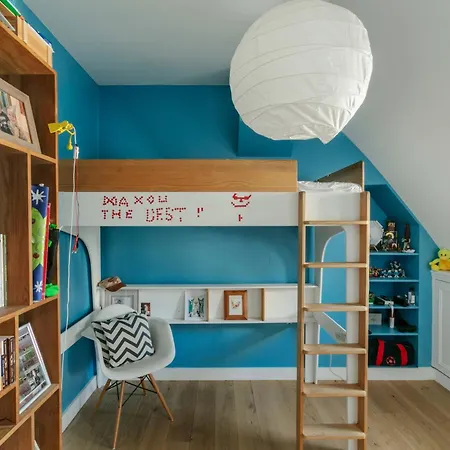 The Indigo House * Paris